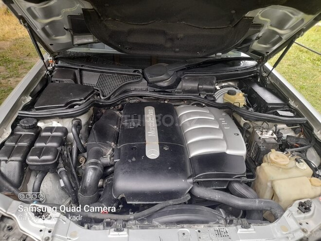 Mercedes E 270 2001, 274,000 km - 2.7 l - Bakı