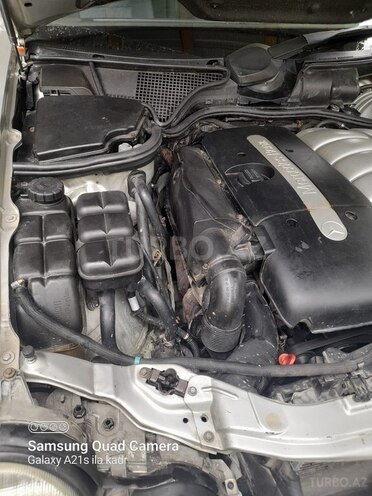Mercedes E 270 2001, 274,000 km - 2.7 l - Bakı