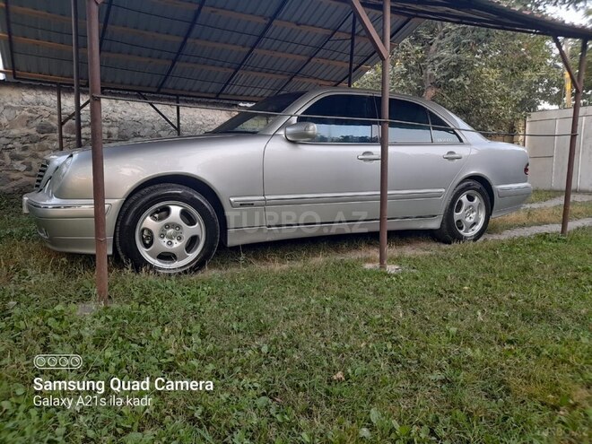 Mercedes E 270 2001, 274,000 km - 2.7 l - Bakı