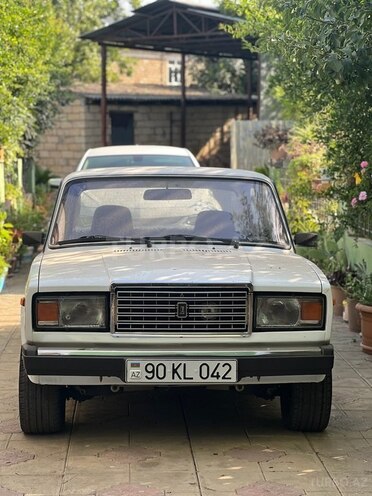 LADA (VAZ) 2107-1