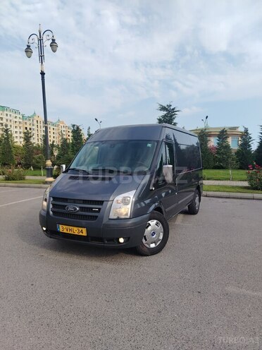 Ford Transit-2