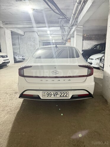 Hyundai Sonata-2