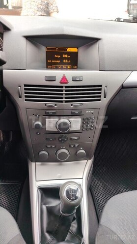 Opel Astra-2