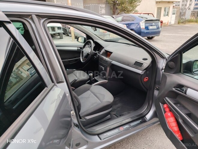 Opel Astra-10