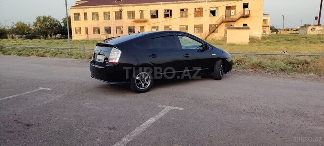 Toyota Prius-7