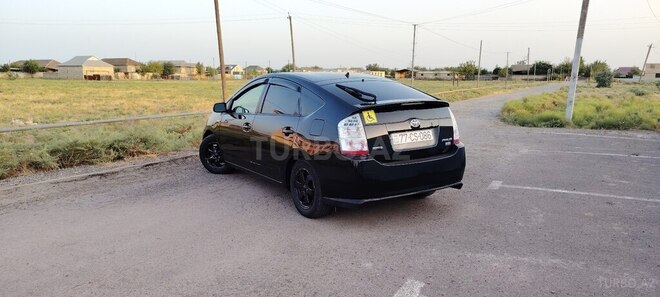 Toyota Prius-5