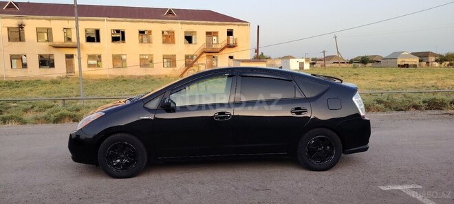 Toyota Prius-10