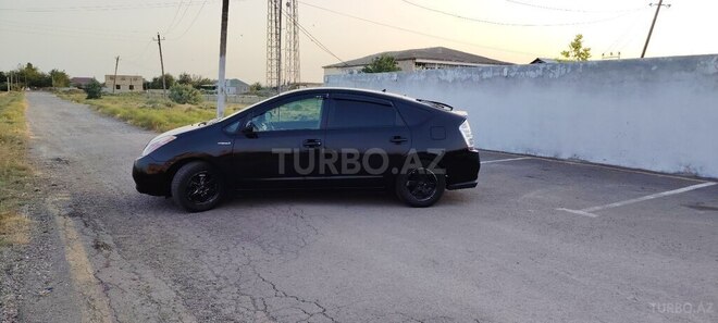 Toyota Prius-8