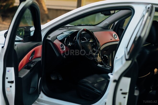 Chevrolet Cruze 2015, 229,000 km - 1.4 l - Gəncə