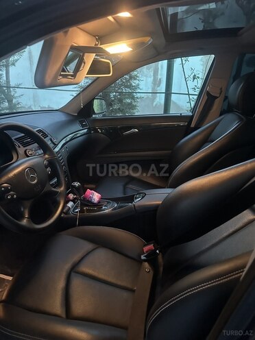 Mercedes E 200-5