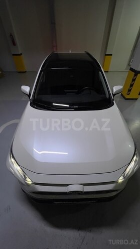 Toyota RAV4-8