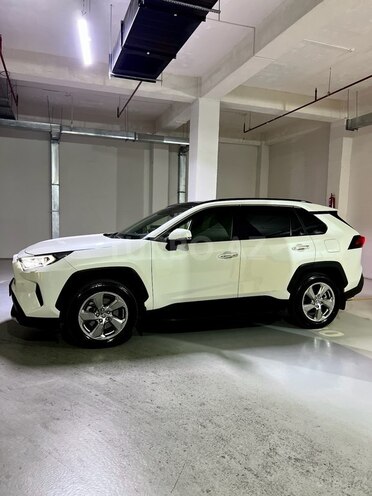Toyota RAV4-2
