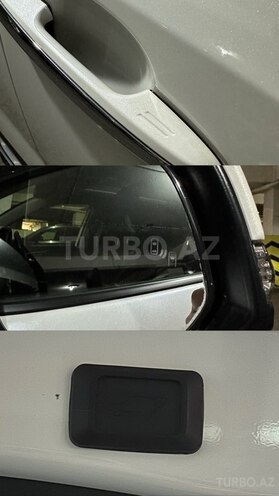 Toyota RAV4-11