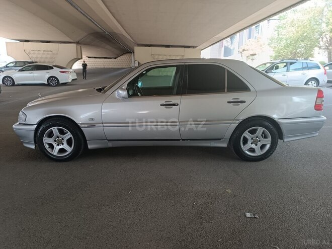 Mercedes C 220 1996, 300,000 km - 2.2 l - Bakı
