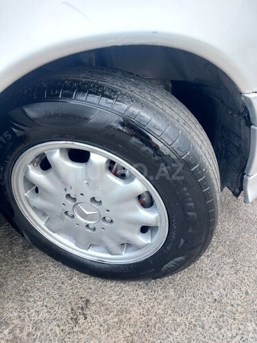Mercedes C 230 1996, 250,000 km - 2.3 l - Bakı