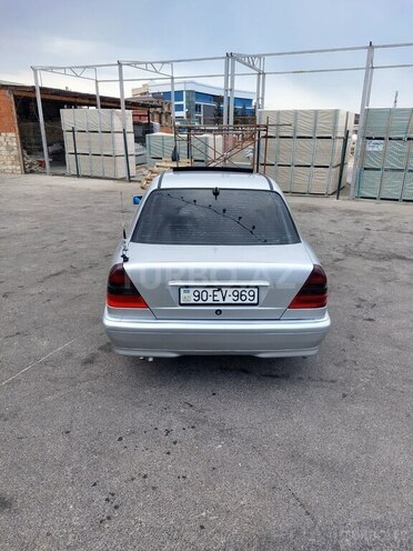 Mercedes C 230 1996, 250,000 km - 2.3 l - Bakı