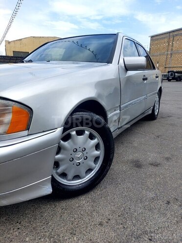 Mercedes C 230 1996, 250,000 km - 2.3 l - Bakı