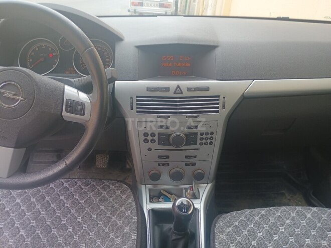 Opel Astra-13
