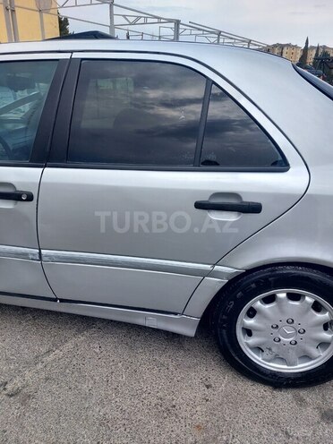 Mercedes C 230 1996, 250,000 km - 2.3 l - Bakı