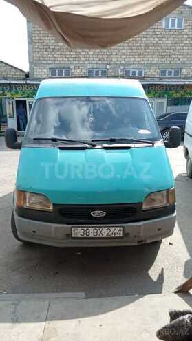 Ford Transit-1