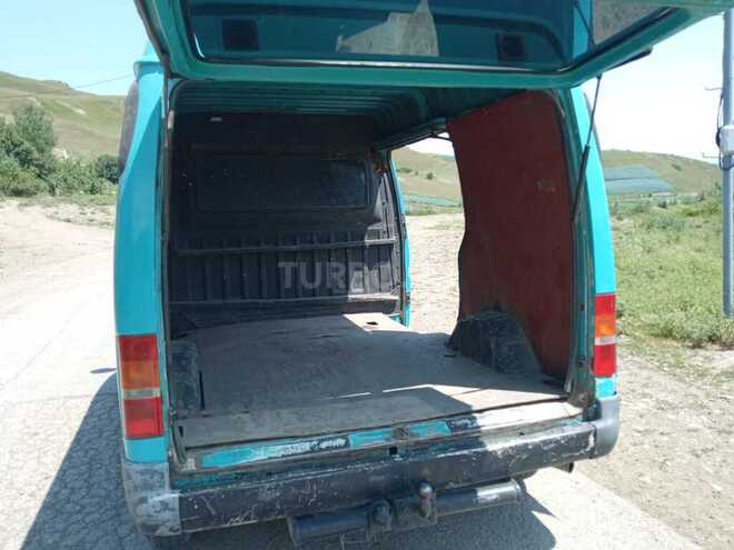 Ford Transit-6