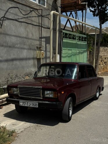 LADA (VAZ) 2107-2