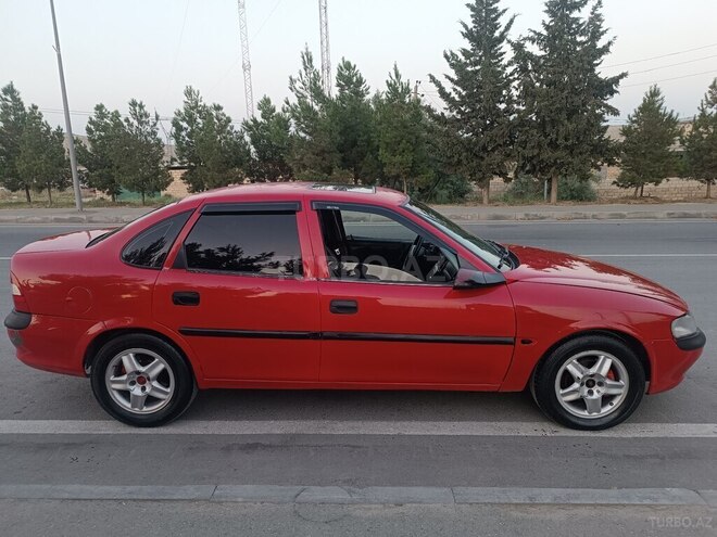 Opel Vectra 1998, 423,698 km - 1.6 l - Mingəçevir