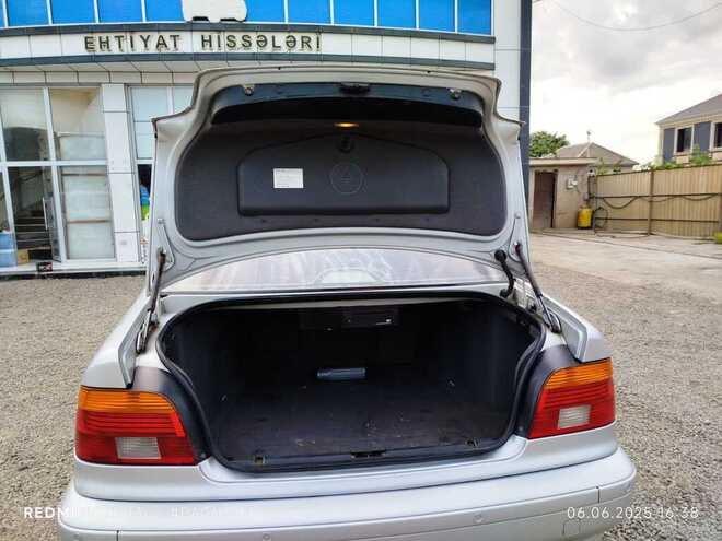 BMW 525 2001, 307,000 km - 2.5 l - Lənkəran