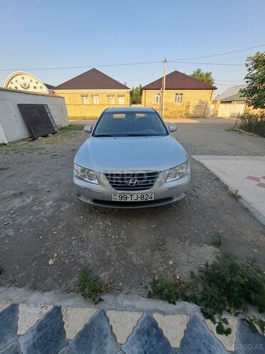 Hyundai Sonata-1