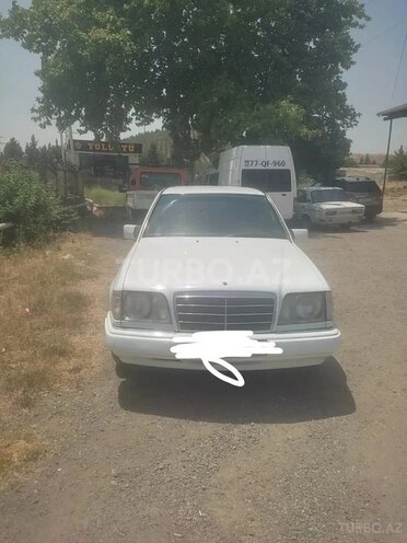 Mercedes E 250 1995, 650,000 km - 2.5 л - Füzuli