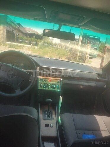 Mercedes E 250 1995, 650,000 km - 2.5 л - Füzuli