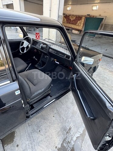 LADA (VAZ) 2107-15