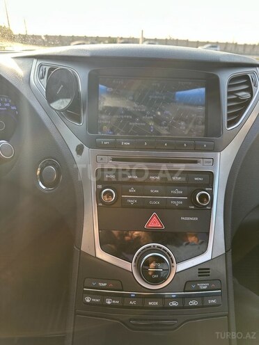 Hyundai Grandeur 2015, 205,013 km - 2.2 l - Bakı