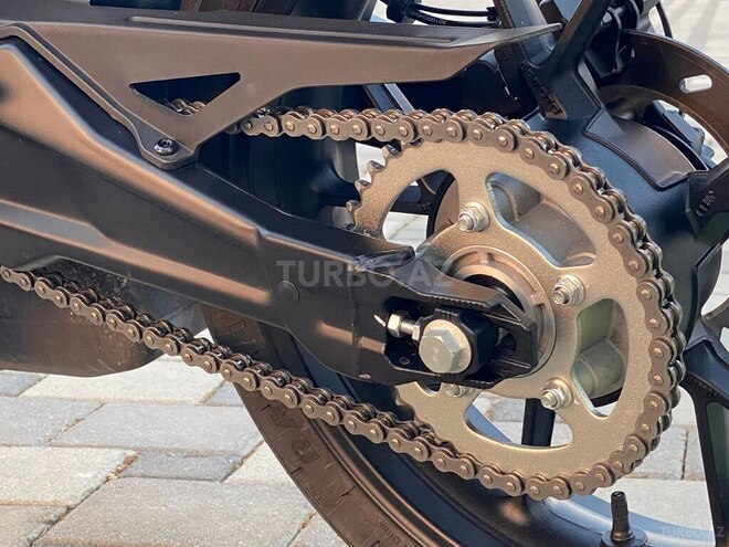 CFMOTO 250 SR-11