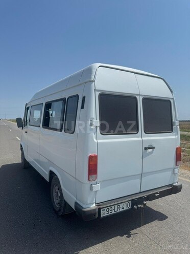 Mercedes 208 D-2