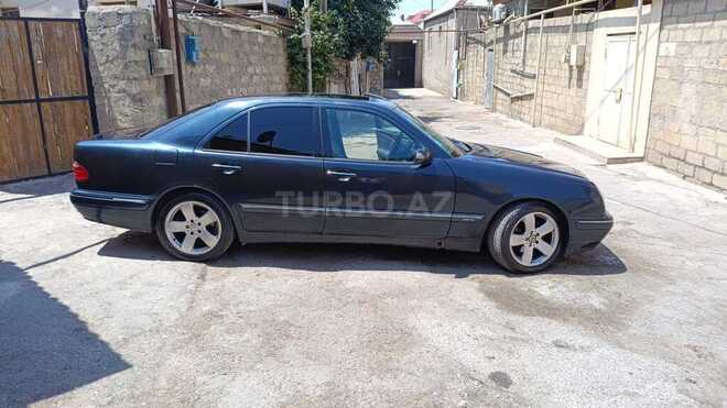 Mercedes E 240 2000, 312,000 km - 2.4 l - Bakı