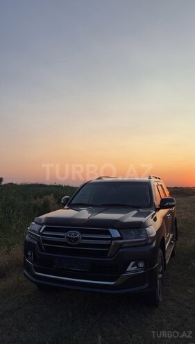Toyota Land Cruiser-2