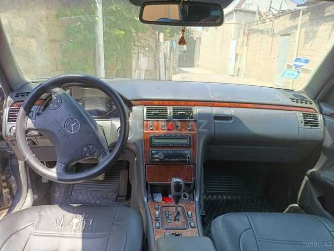 Mercedes E 240 2000, 312,000 km - 2.4 l - Bakı