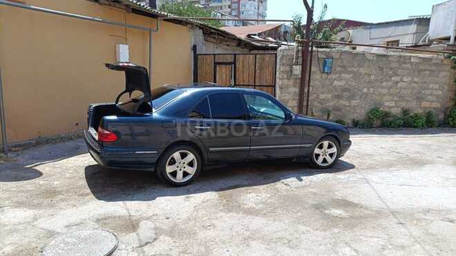 Mercedes E 240 2000, 312,000 km - 2.4 l - Bakı