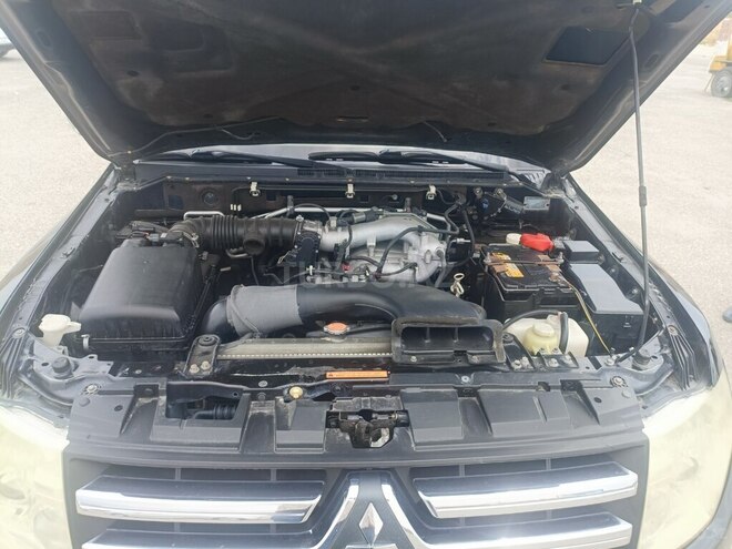 Mitsubishi Pajero 2008, 277,000 km - 3.0 л - Bakı