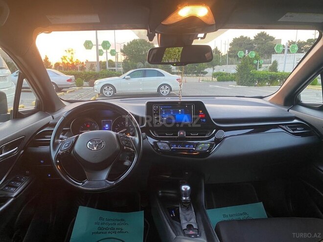 Toyota C-HR 2020, 90,000 km - 2.0 л - Bakı