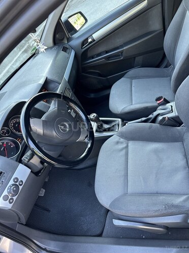 Opel Astra 2007, 200,000 km - 1.4 l - Gəncə