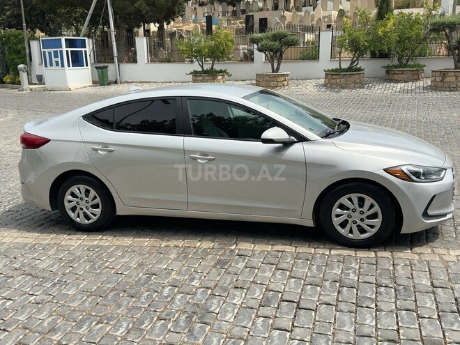 Hyundai Elantra 2017, 130,000 km - 2.0 l - Bakı