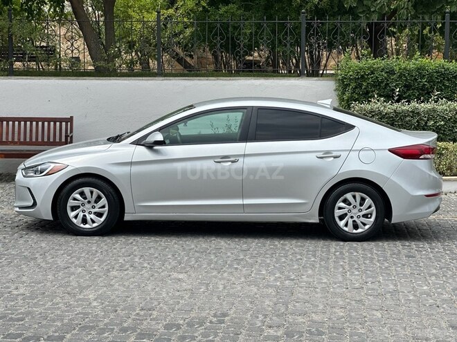 Hyundai Elantra 2017, 130,000 km - 2.0 l - Bakı