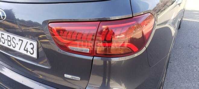 Kia Sorento-16