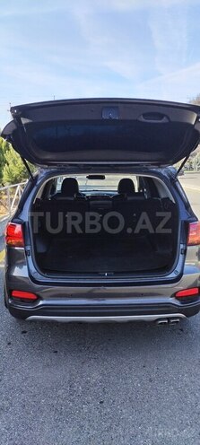 Kia Sorento-12
