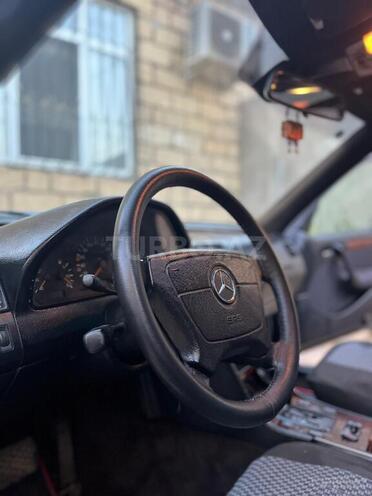 Mercedes C 180-11