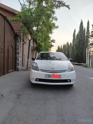 Toyota Prius-1