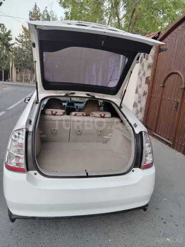 Toyota Prius-9