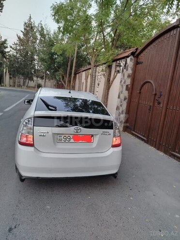 Toyota Prius-7